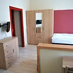 Piros Arany Panzio 3* Kalocsa