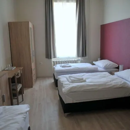 Guest house Piros Arany Panzio