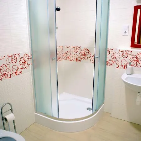 Piros Arany Panzio 3*