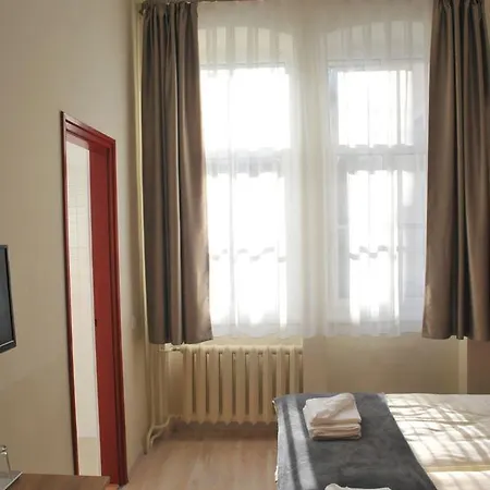 Pensionat Piros Arany Panzio Kalocsa