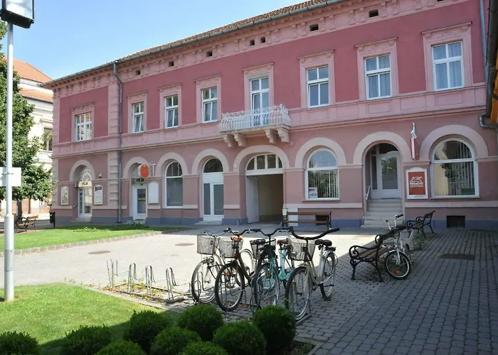 Piros Arany Panzio Guest house 3*
