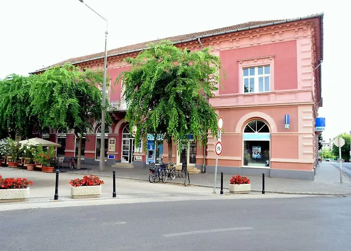 Piros Arany Panzio Guest house 3*