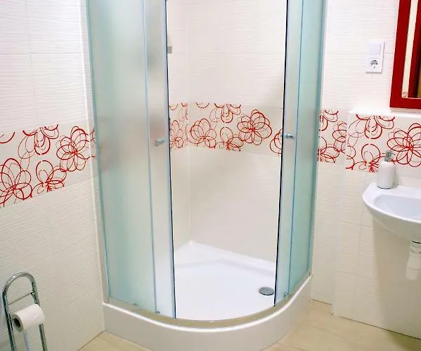 Piros Arany Panzio 3*