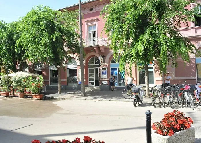 Piros Arany Panzio
